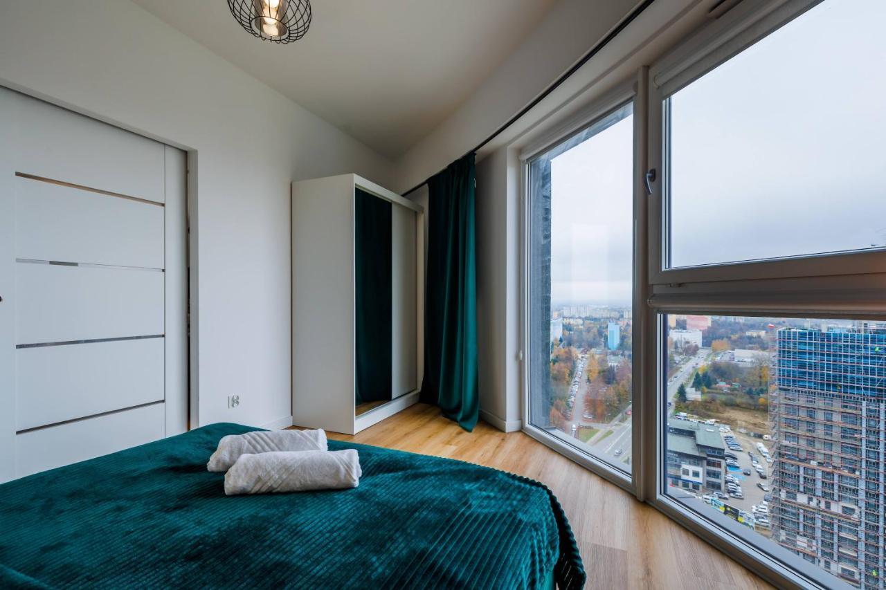 Panorama Capital Sophie - 19 Pietro Apartment Rzeszow Luaran gambar